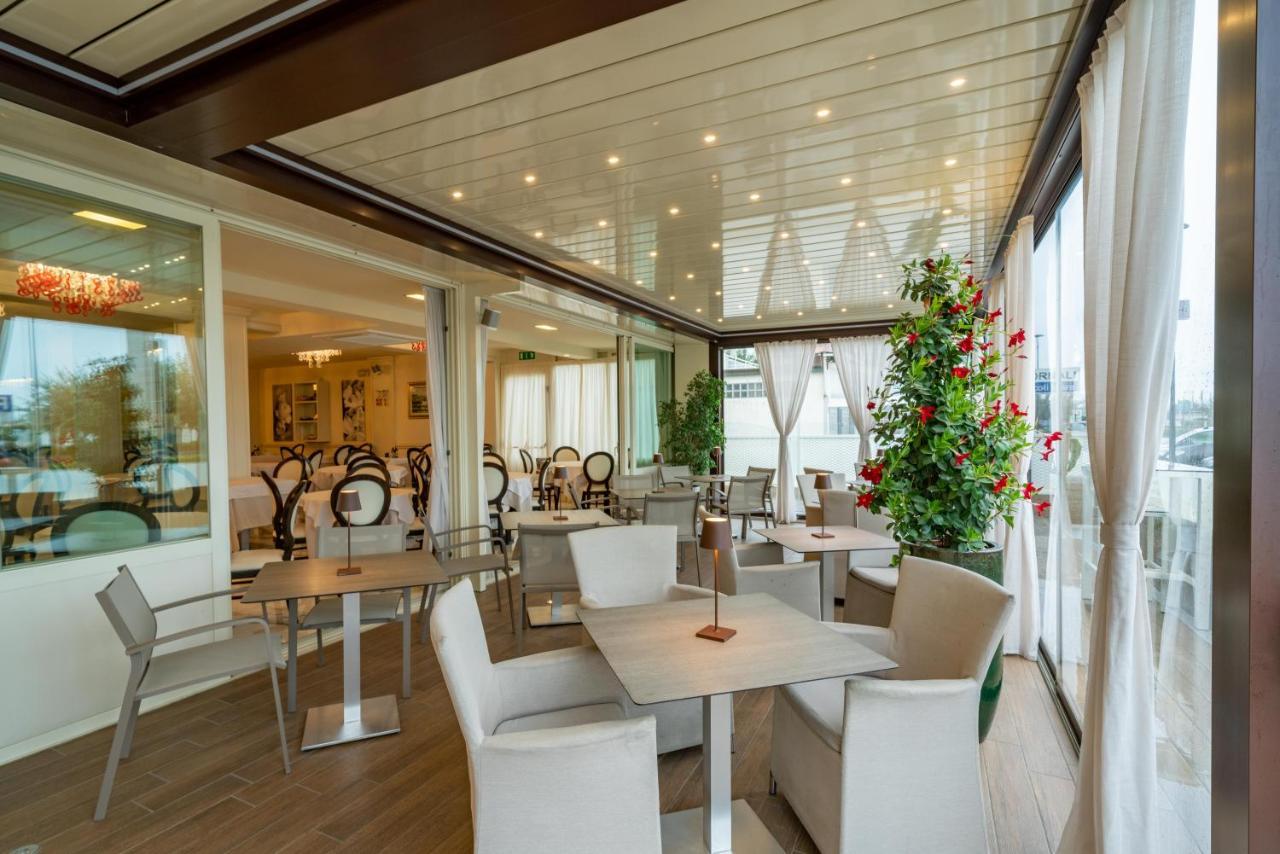 Hotel Orchidea Червия Экстерьер фото