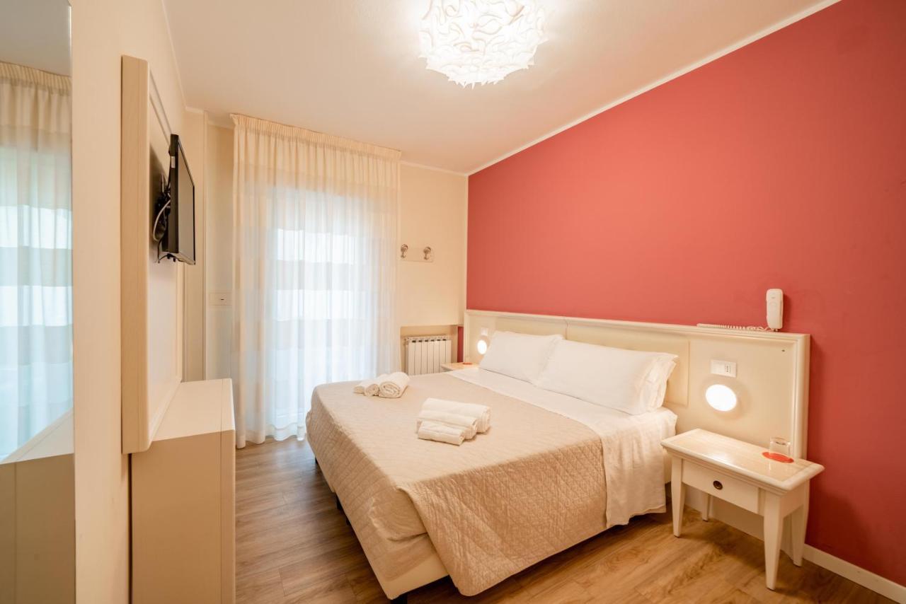 Hotel Orchidea Червия Экстерьер фото